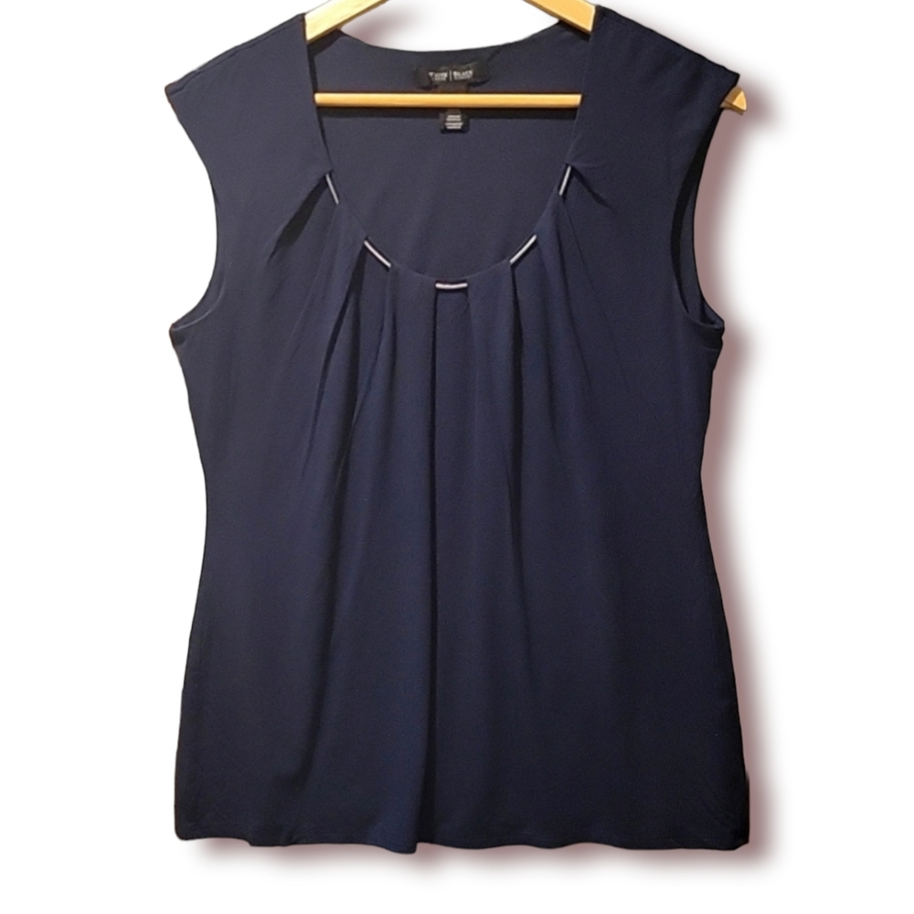 White House Black Market Chain Detail Blouse